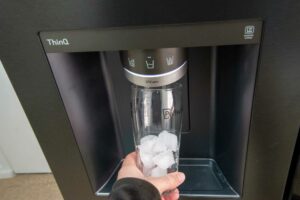 What-is-a-Countertop-Ice-Maker